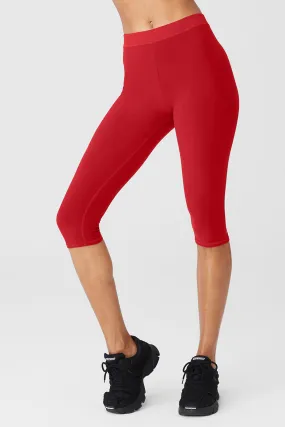 Alosoft High-Waist Iconic 90's Capri - Classic Red Alosoft High-Waist Iconic 90's Capri - Classic Red
