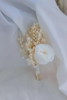 Bleached Gypsophila Lapel Pin and Natural Dried Flowers Boutonniere Preserved Rose Buttonhole / Boho Boutonnaire Bleached Gypsophila Lapel Pin and Natural Dried Flowers Boutonniere Preserved Rose Buttonhole / Boho Boutonnaire